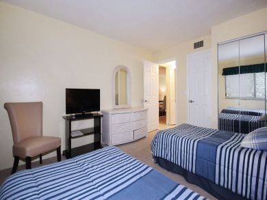 Two Bedroom Condo on the Beach in Sanibel with Gulf Views